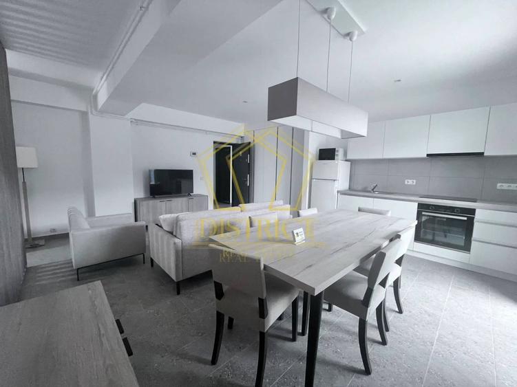 Apartament cu 2 camere decomandat în Complex Studențesc