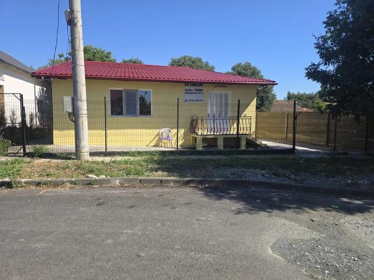Casă cu 3 camere în Sud