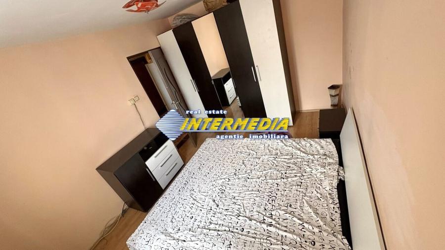 Apartament cu 2 camere semidecomandat în Ampoi 1