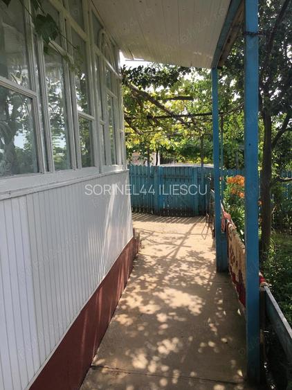 De vanzare casa ?i gradina