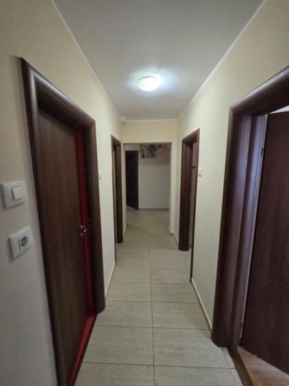Apartament cu 3 camere decomandat în ICIL