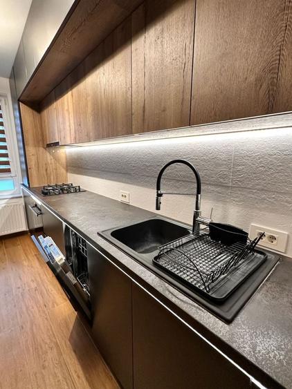 Apartament cu 2 camere decomandat în Noua
