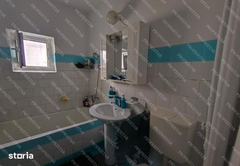 Apartament cu 4 camere decomandat în Tătărași