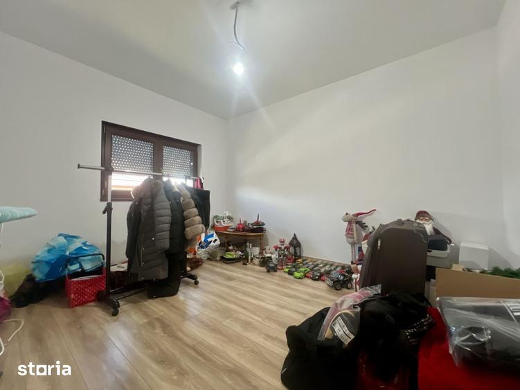 Casa individuala, 4 camere, 286 mp utili, 612 mp teren, piscina - Mos - 7