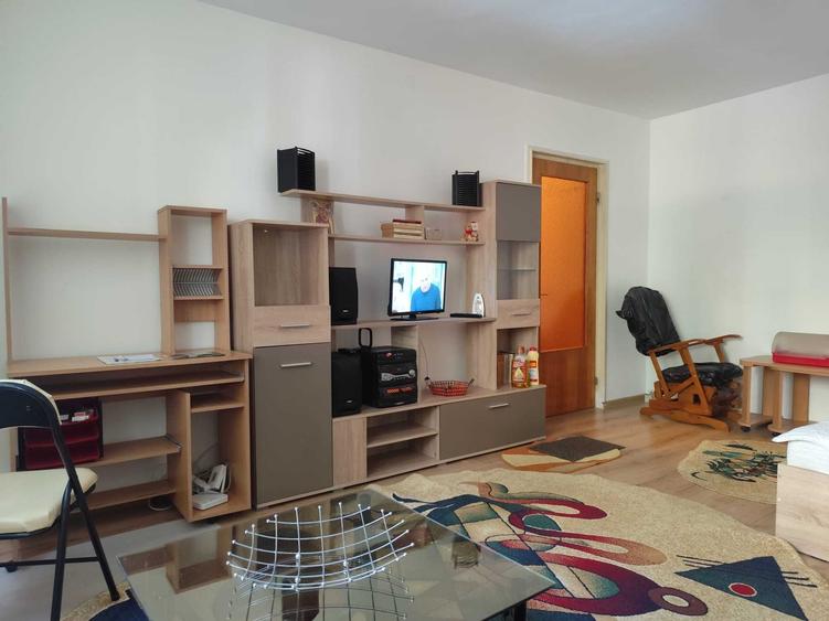 Garsonieră decomandată în Drumul Taberei