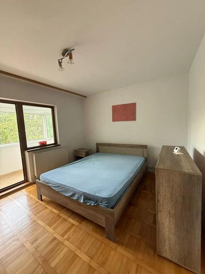 Apartament cu 2 camere decomandat, mobilat în Faleza Nord