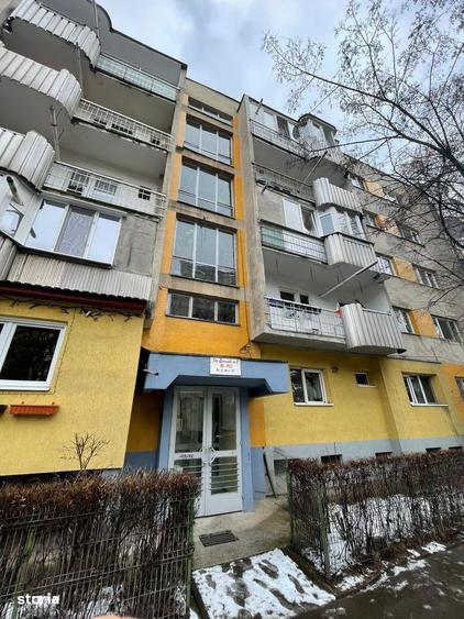 Apartament cu 3 camere în Grigorescu