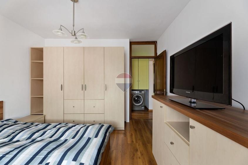 Apartament cu 3 camere decomandat, mobilat în Alfa