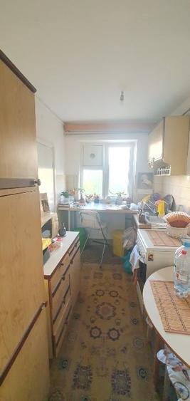 Apartament cu 4 camere decomandat, mobilat în Circumvalațiunii
