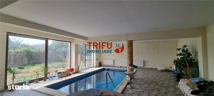 Casă cu 10 camere cu Teren 720 Mp în Lipoveni