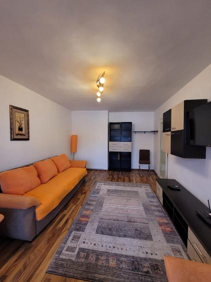 Apartament cu 2 camere decomandat în Sud