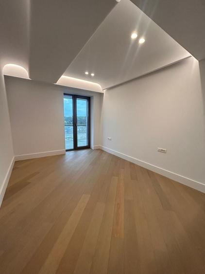 Apartament cu 3 camere decomandat în Iancu Nicolae