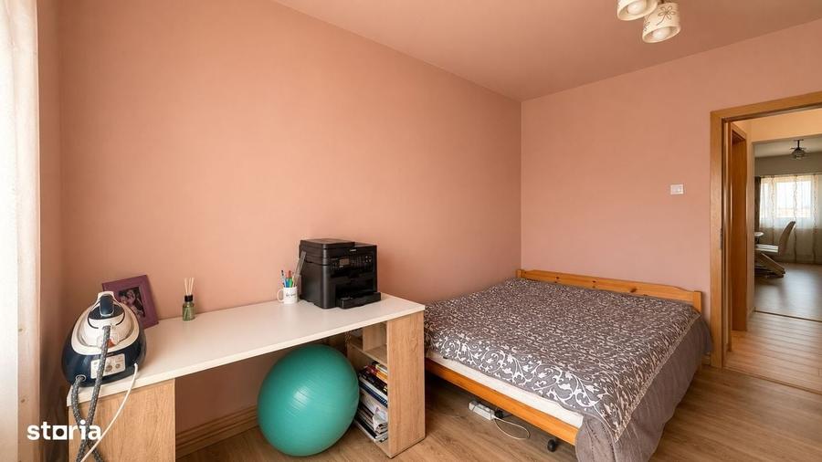 Apartament cu 3 camere în Complex Studențesc