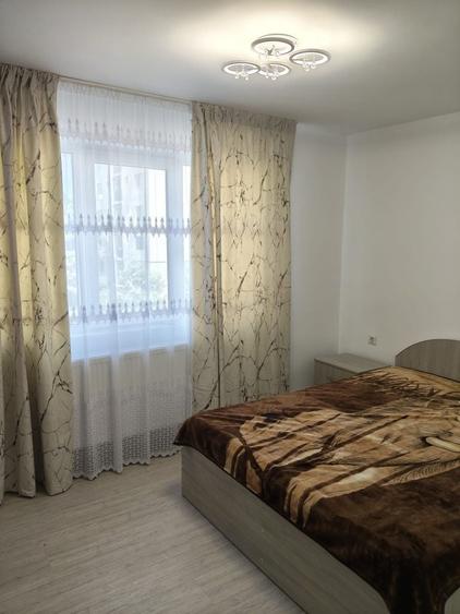 Apartament cu 2 camere semidecomandat în Stăncești