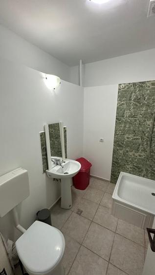 Casă cu 3 camere cu Teren 146 Mp în Andronache