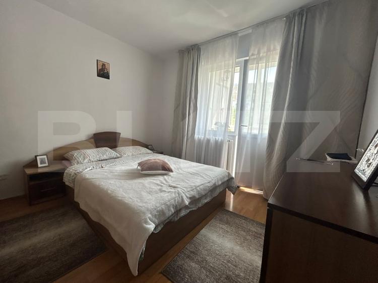 Apartament cu 3 camere decomandat, mobilat în Nord-Est