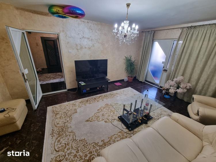 Apartament cu 4 camere în Inel I