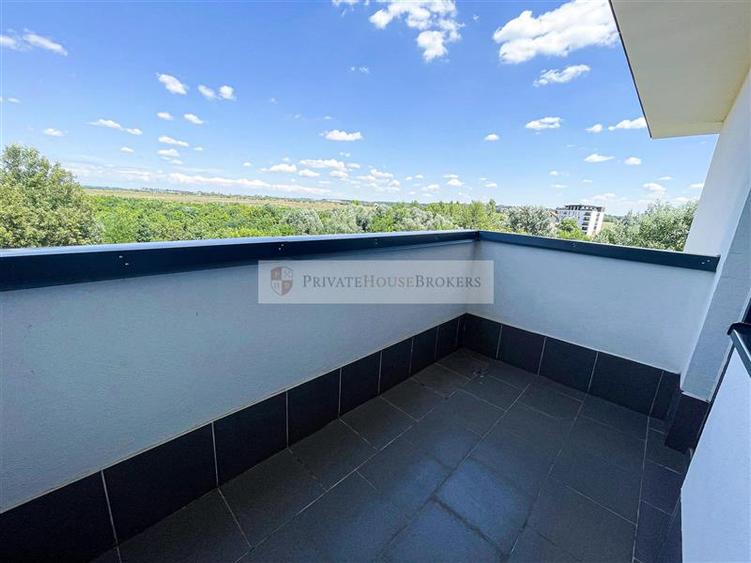 Apartament cu 2 camere semidecomandat, mobilat în Băneasa