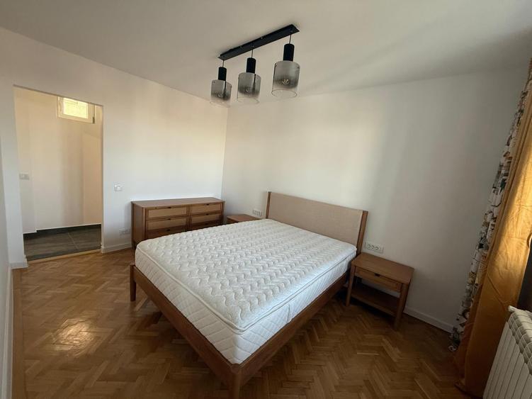Apartament cu 2 camere circular în Vatra Luminoasă
