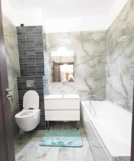 Apartament cu 3 camere decomandat, mobilat în Regie