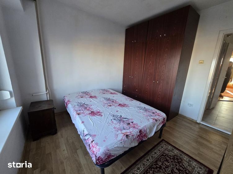 Apartament cu 2 camere decomandat în Intim