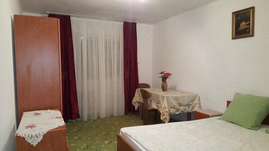 Inchiriez apartament cu 3 camere - 7