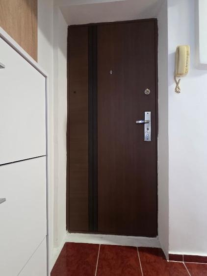 Apartament cu 3 camere semidecomandat, mobilat în Șagului