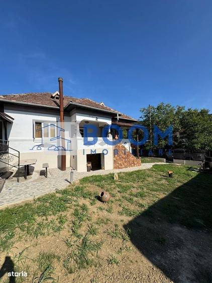 Casă cu 3 camere în Bujoreni