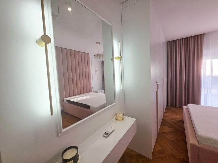 Apartament cu 4 camere decomandat în Pipera