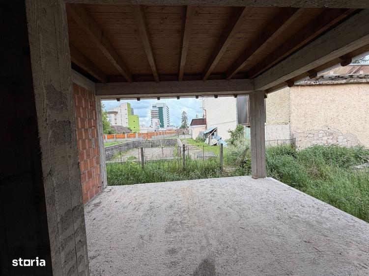 Casă cu 4 camere în Sânzieni