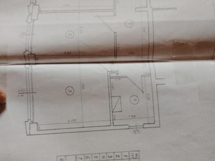 Apartament cu 3 camere decomandat în Drumul Taberei