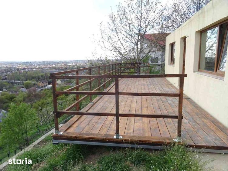Casă cu 5 camere cu Teren 640 Mp în Central