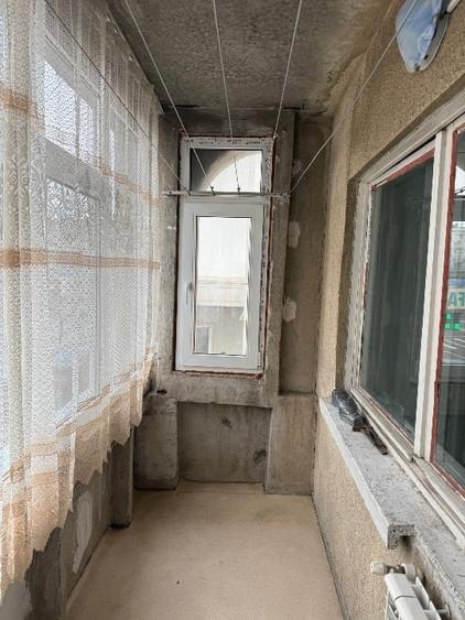 Apartament cu 4 camere decomandat în Agigea