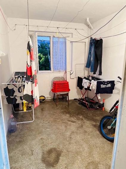 Apartament cu 2 camere semidecomandat în Banca Națională