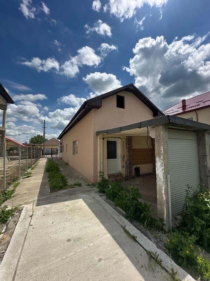 Casă cu 3 camere în Central