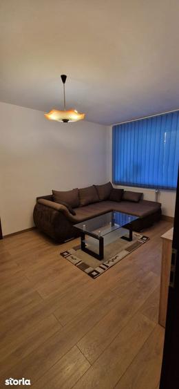 Apartament cu 2 camere semidecomandat, mobilat în Hipodrom 3