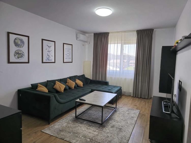 Apartament cu 3 camere decomandat în Fundeni