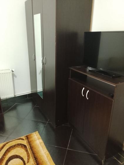 Garsonieră decomandată în Iris