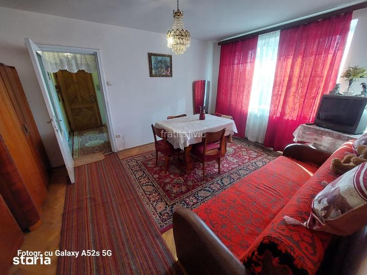 Apartament 2 camere Comision 0 % zona Cedonia, Sibiu, etaj 3/4.
