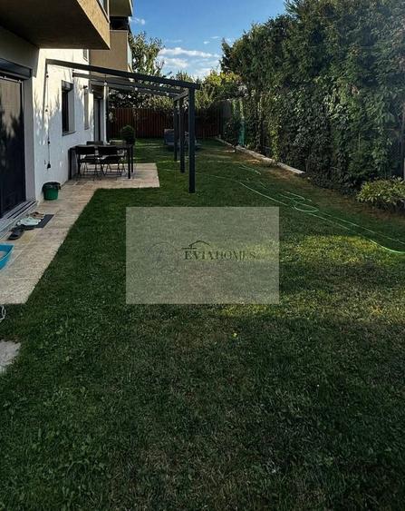 Apartament cu 3 camere semidecomandat, mobilat în Bună Ziua