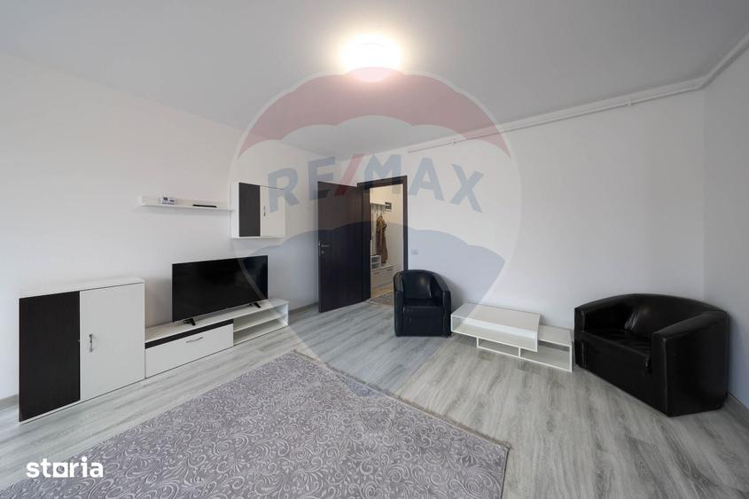 Apartament cu 2 camere semidecomandat în Sânpetru
