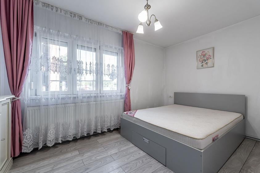 Apartament cu 2 camere decomandat în Central