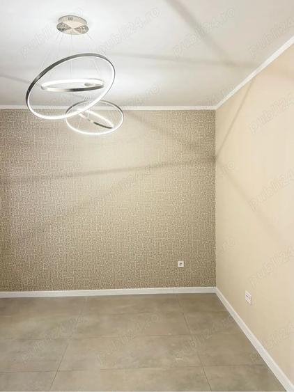 Apartament cu 3 camere semidecomandat în Florești