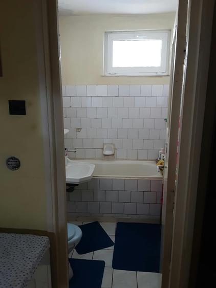 Apartament cu 3 camere decomandat în Mărăței