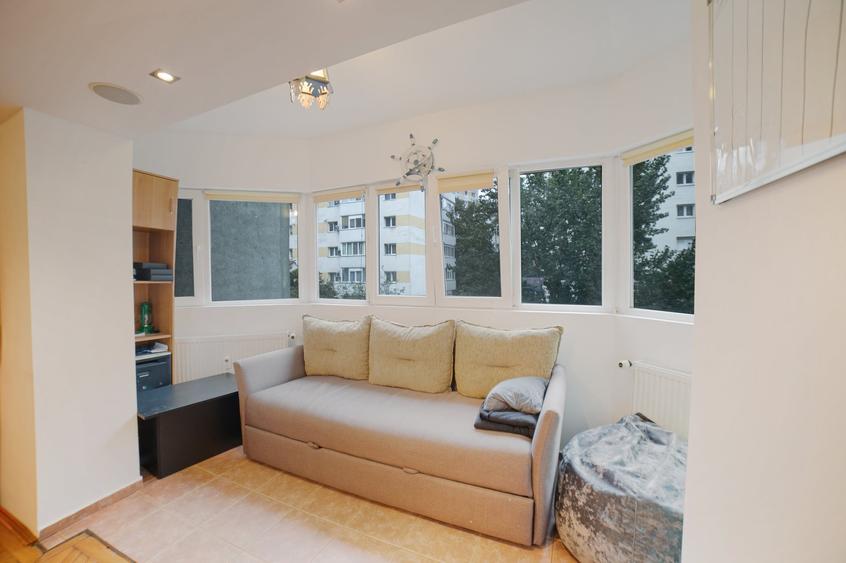Apartament cu 4 camere decomandat, mobilat în Iancului