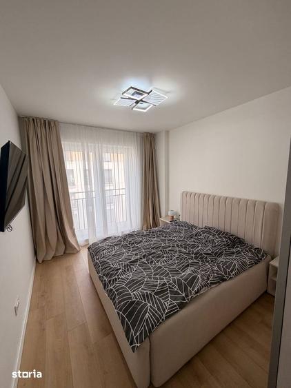 Apartament cu 2 camere decomandat, mobilat în Tractorul