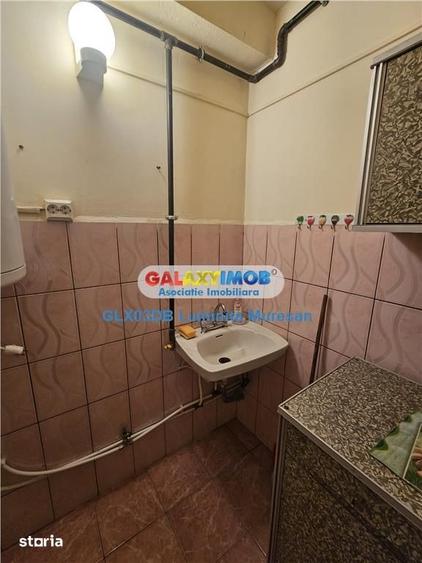 Garsonieră în Micro 12