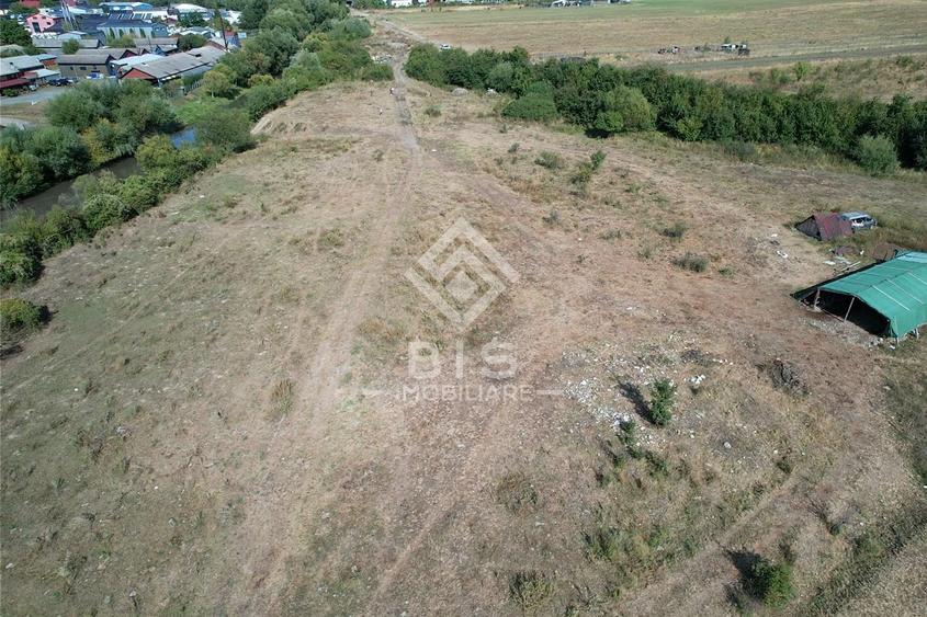 Teren agricol extravilan de 12600 mp, în Unirea