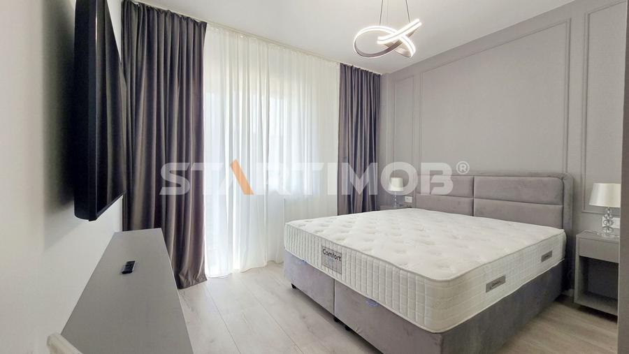 Apartament cu 2 camere decomandat, mobilat în Tractorul