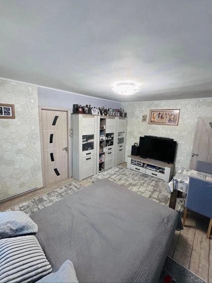 Apartament cu 2 camere decomandat în 14 Mai